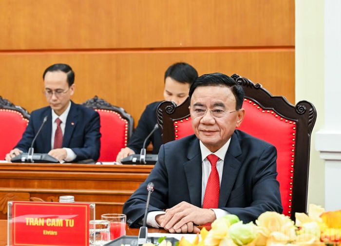 Thường trực Ban Bí thư Trần Cẩm Tú phát biểu tại cuộc tiếp. (Ảnh: DUY LINH)