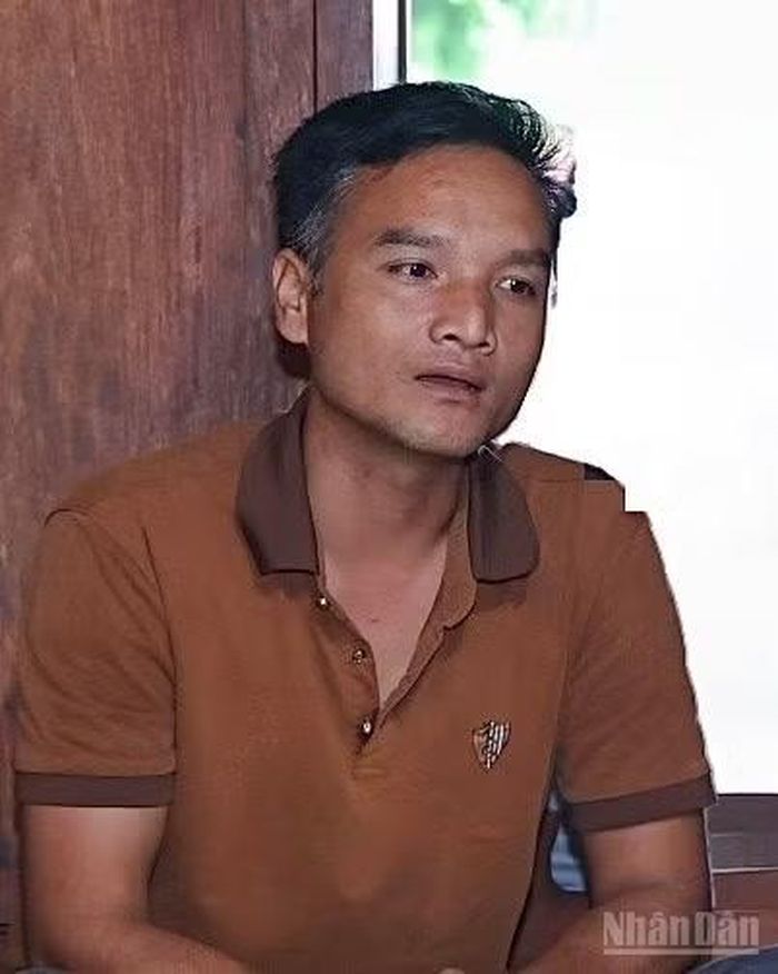 Anh Hồ Văn Phăn, Tổ trưởng Tổ an ninh trật tự thôn A Túc. (Ảnh: KHÁNH LAN)