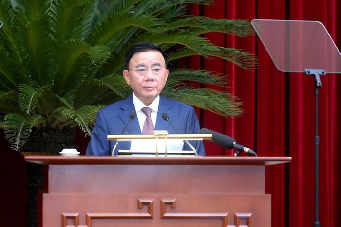  Đồng chí Trần Cẩm Tú, Ủy viên Bộ Chính trị, Thường trực Ban Bí thư phát biểu tại Hội nghị.