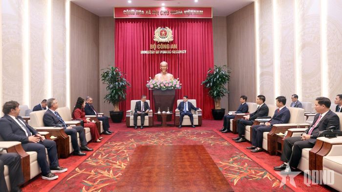 Quang cảnh buổi tiếp.