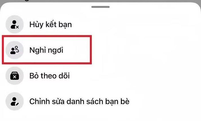 Tùy chọn “Nghỉ ngơi” nằm trong menu Bạn bè trên trang cá nhân của người dùng Facebook.