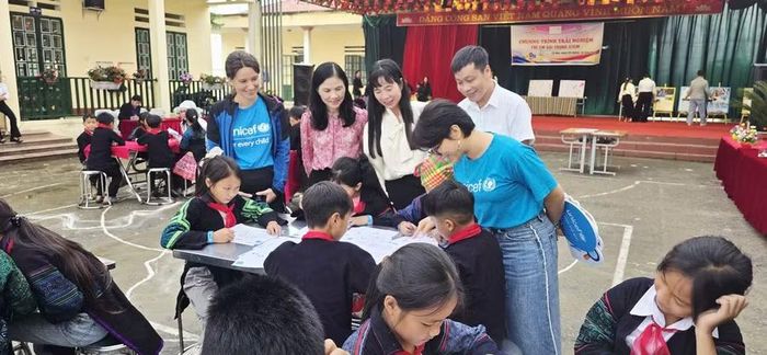 Tập huấn giúp giáo viên nâng cao nhận thức, hành động trong việc xây dựng trường học xanh.
