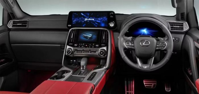 Thiết kế khoang lái LX F Sport tại thị trường Nhật Bản. Ảnh: Lexus