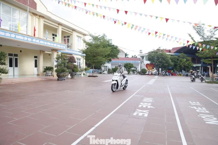  Trường Mầm non Đồi Ngô (phường Lục Nam, thành phố Bắc Ninh) cũng yêu cầu trả lại quỹ trang trí, quỹ phụ huynh, sau phản ánh của Báo Tiền Phong. 