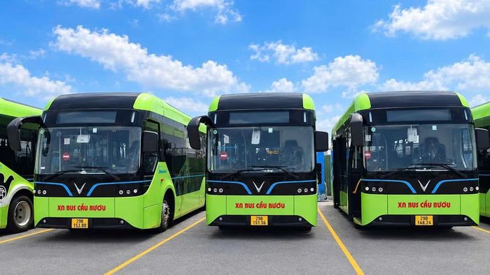Xe buýt điện có sức chứa 60 chỗ được đưa vào hoạt động trên hai tuyến buýt 22A, 22B