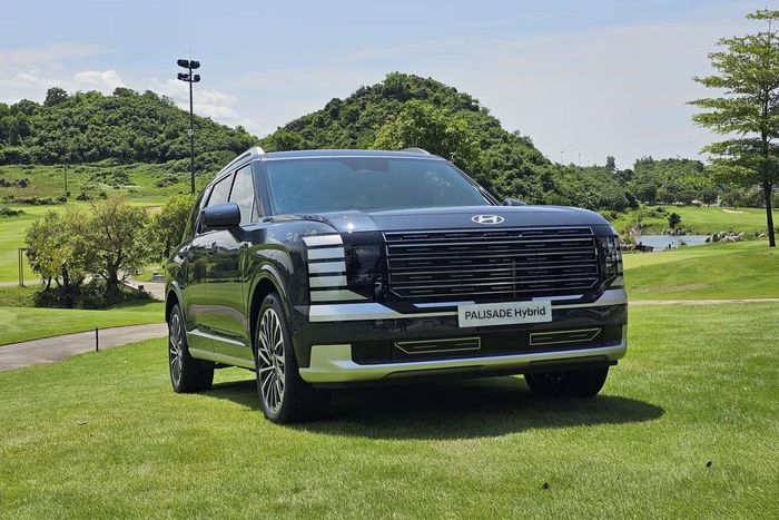 Hyundai Palisade Hybrid có giá dự kiến từ 1,5 tỷ đồng và không quá 1,7 tỷ đồng.