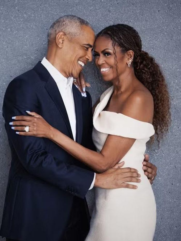 Ông bà Obama kỷ niệm 34 năm ngày cưới. Ảnh: IG.
