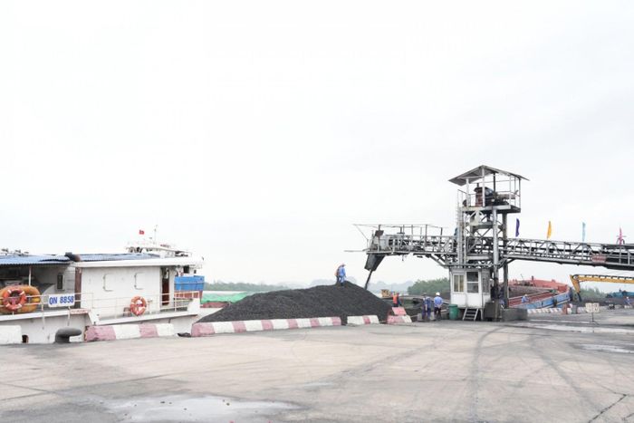 Tiêu thụ than tại Công ty Kho vận Đá Bạc TKV.