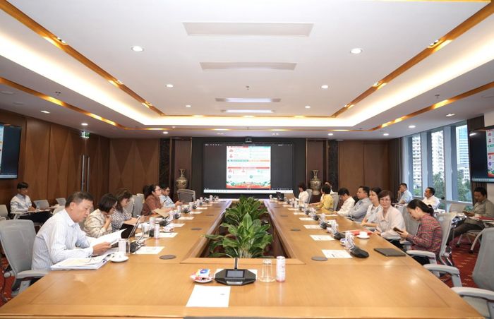 Buổi sinh hoạt chi bộ tại Chi bộ Ban Tổ chức và Quản trị Nguồn nhân lực
