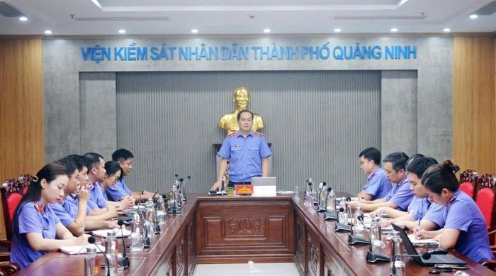 Hội nghị giao ban triển khai công tác của VKSND thành phố Quảng Ninh.