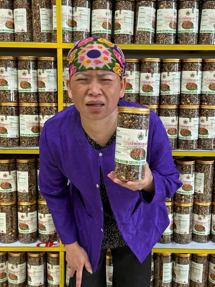 Mỗi tháng cơ sở sản xuất của chị Huyền bán khoảng 1.000 hộp sản phẩm, đạt doanh thu khoảng 150 triệu đồng