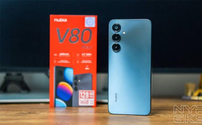 Nubia V80 Max RAM 8GB và 128GB bộ nhớ hiện có giá khoảng 4,99 triệu đồng.
