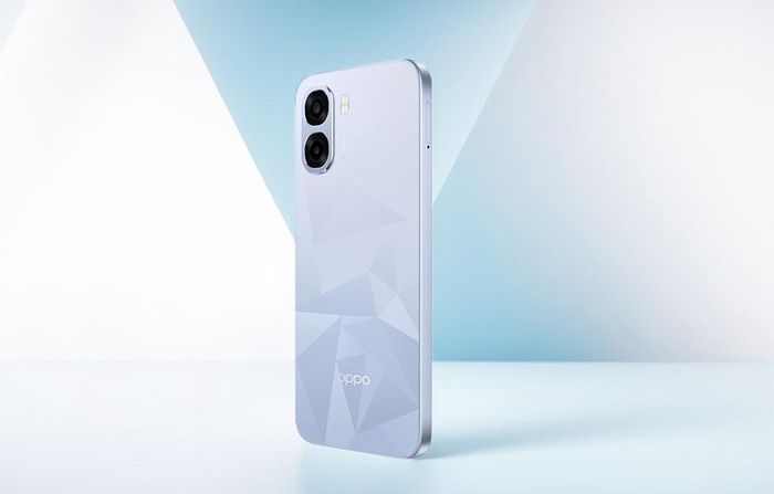 OPPO A6T lại gặp bất lợi ở cấu hình bộ nhớ 64GB.
