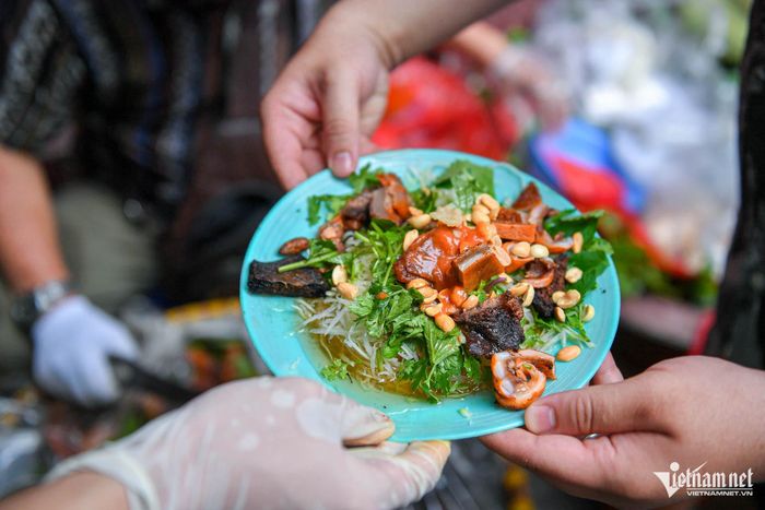 Món nộm ăn thanh mát. Ảnh: Linh Trang