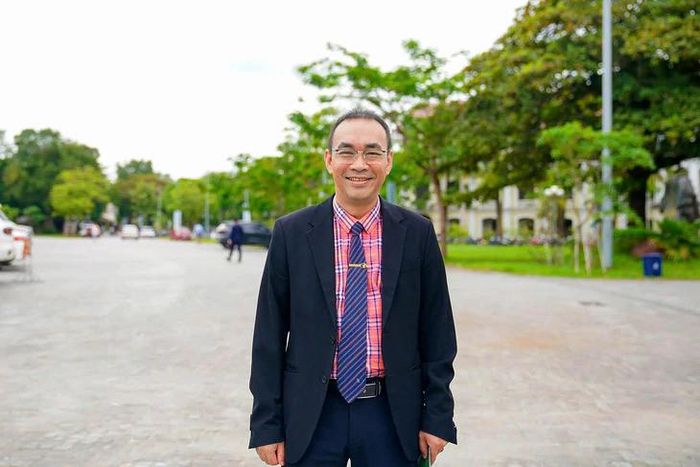 PGS.TS Nguyễn Quang Lịch vừa được bổ nhiệm giữ chức Hiệu trưởng Trường Kỹ thuật và Công nghệ - Đại học Huế. Ảnh: Quang Linh