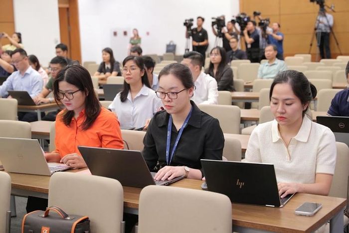  Phóng viên các cơ quan thông tấn, báo chí tham dự buổi gặp mặt. Ảnh: VPQH
