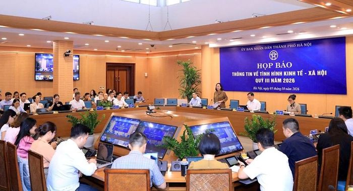  Quang cảnh họp báo.