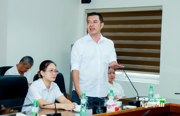 Đồng chí Nguyễn Ngọc Dũng - đảng viên Chi bộ Chuyên đề phát biểu ý kiến. Ảnh: Thành Duy
