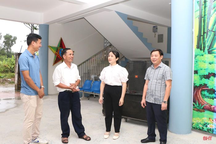Các đoàn công tác của BTV Đảng ủy xã Cẩm Bình thường xuyên đồng hành, hỗ trợ tại các chi bộ thôn.