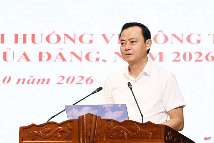 Trưởng ban Tuyên giáo Tỉnh ủy Hà Văn Hùng phát biểu khai mạc hội nghị.
