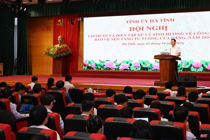 Trưởng ban Tuyên giáo Tỉnh ủy Hà Văn Hùng nhấn mạnh: "Công tác nắm tình hình, dự báo và định hướng tư tưởng, dư luận xã hội phải bám sát cơ sở, nắm chắc những vấn đề Nhân dân quan tâm; nhận diện sớm nguy cơ phát sinh phức tạp. Đồng thời, phải coi trọng cung cấp thông tin chính thống, công khai, minh bạch, giải thích rõ những vấn đề còn băn khoăn, tạo điều kiện để người dân hiểu đúng, đồng thuận và tham gia thực hiện".