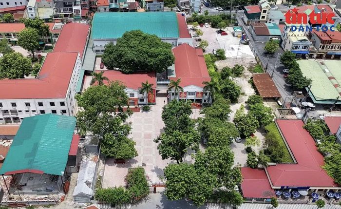 Phương án sắp xếp tổ dân phố còn căn cứ vào yếu tố lịch sử phát triển, và câu trúc dân cư từng địa bàn.