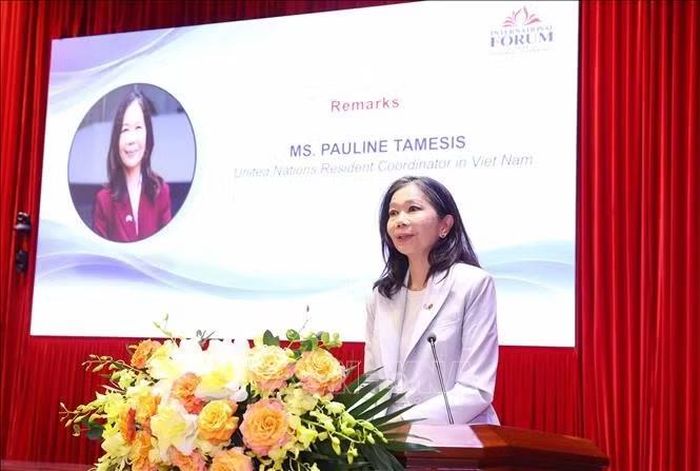 Bà Pauline Tamesis, Điều phối viên thường trú Liên Hợp Quốc tại Việt Nam phát biểu. Ảnh: Văn Điệp/TTXVN