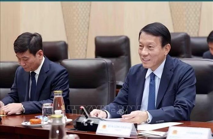 Bộ trưởng Bộ Công an Lương Tam Quang phát biểu tại cuộc tiếp Giáo sư Graham Carr, Hiệu trưởng Trường Đại học Concordia (Canada). Ảnh: Phạm Kiên/TTXVN