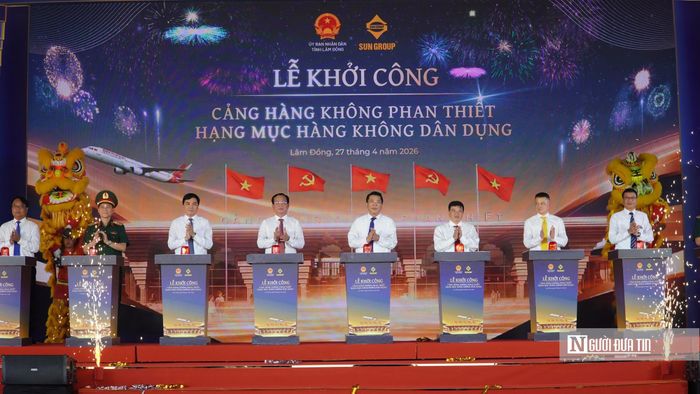 Lễ khởi công sân bay Phan Thiết.