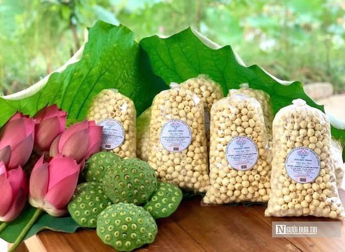 Ngoài những sản phẩm thô...