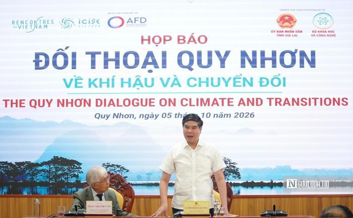 Ông Lâm Hải Giang, Phó Chủ tịch UBND tỉnh Gia Lai phát biểu tại họp báo.