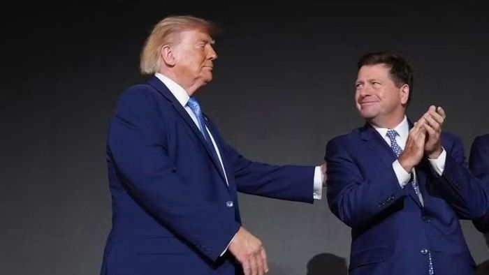 Ông Trump lựa chọn Giám đốc Tình báo quốc gia Jay Clayton làm người đứng đầu Lực lượng Siêu trí tuệ (SI Force) bao gồm Phó Tổng thống, Bộ trưởng Chiến tranh, Bộ trưởng Tài chính...Ảnh: IBT.
