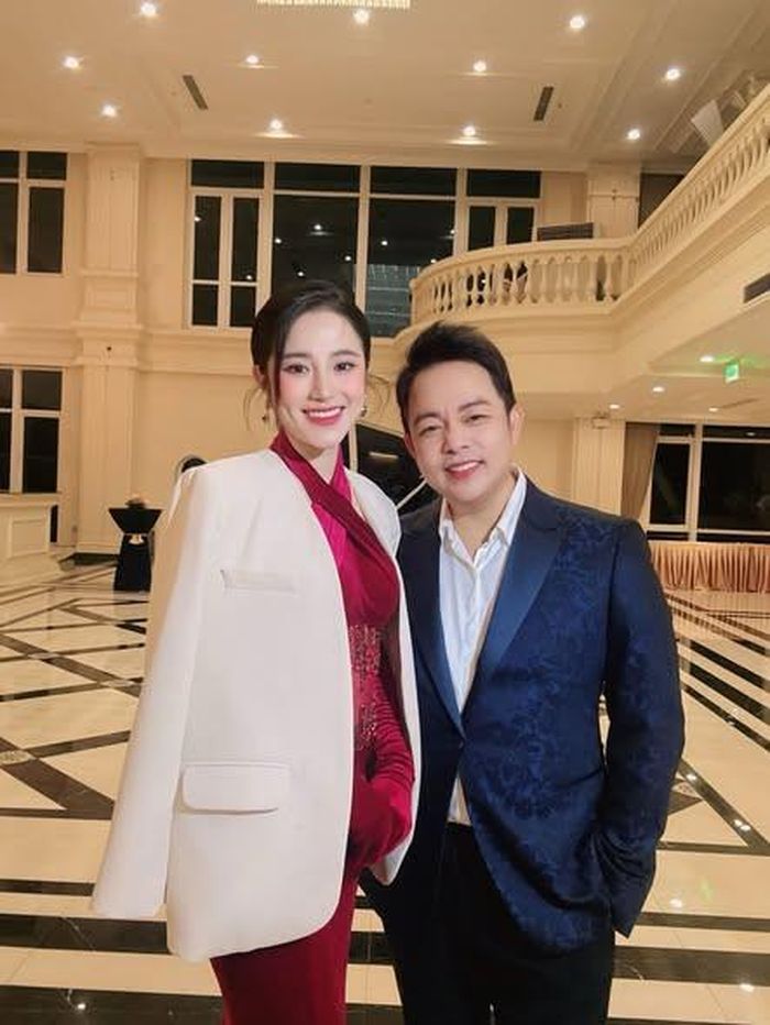 Quang Lê có mối quan hệ đồng nghiệp thân thiết với Tố My.