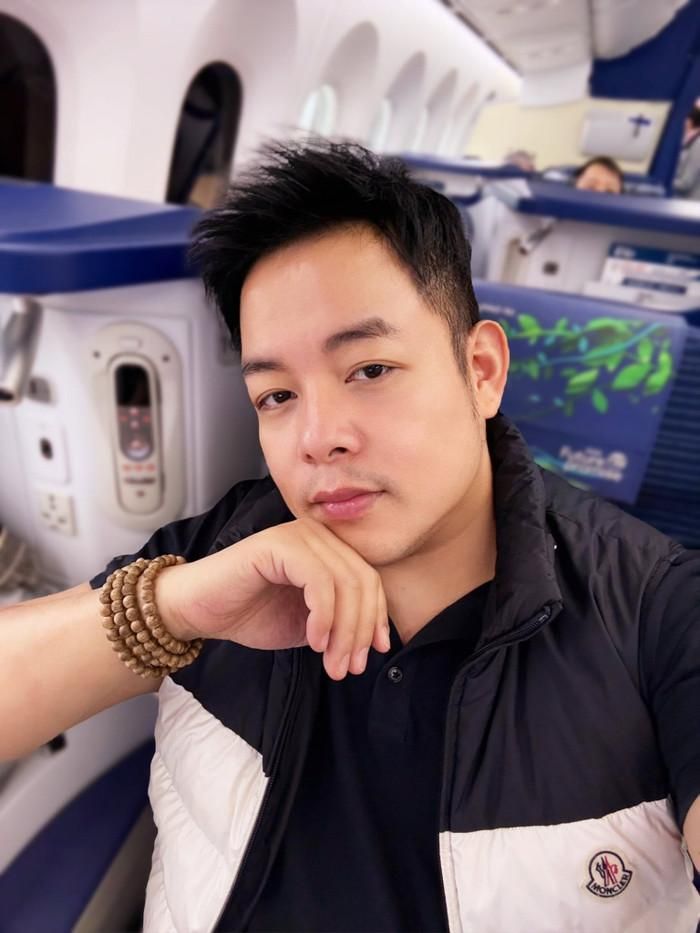 Quang Lê duy trì sức hút sau nhiều năm ca hát.
