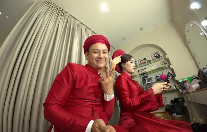 Vợ Hoài :Lâm không hoạt động trong showbiz.