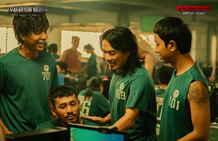 Với quy mô sản xuất lớn cùng hàng trăm diễn viên tham gia các đại cảnh, Trại buôn người tiếp tục duy trì sức nóng sau hơn 10 ngày công chiếu.