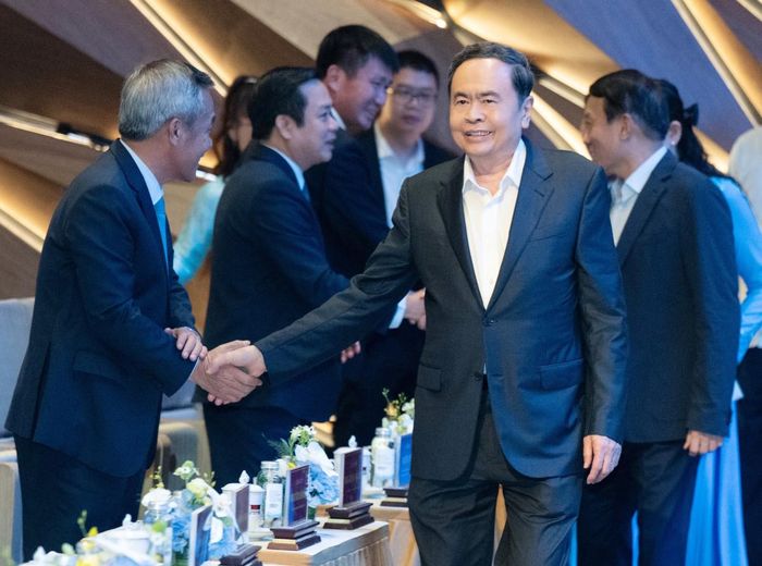 Chủ tịch Quốc hội Trần Thanh Mẫn và các đại biểu tham dự chương trình