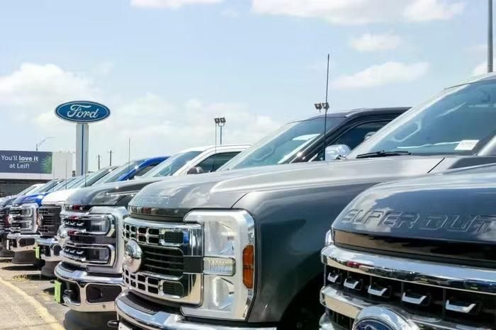 Các mẫu xe Ford được trưng bày để bán tại Texas (Mỹ)