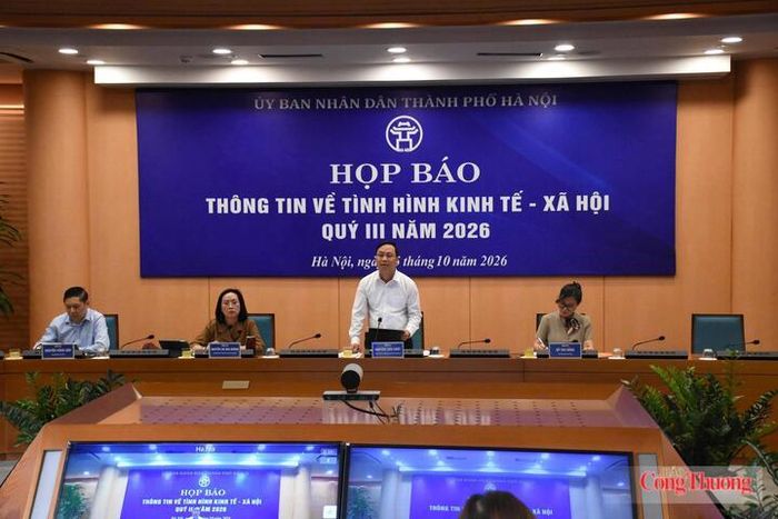 Toàn cảnh họp báo.