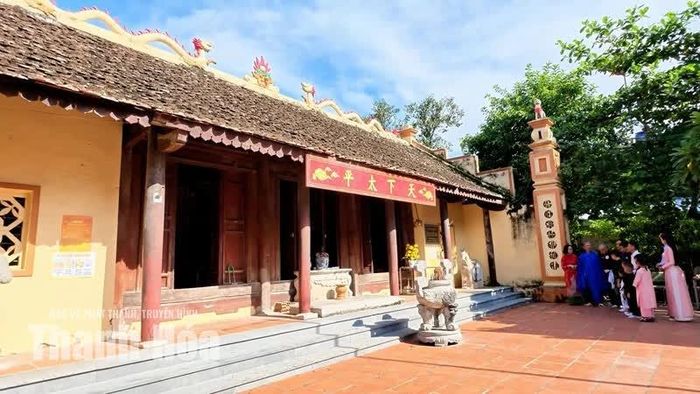 Trải qua nhiều thế hệ, nơi đây vẫn giữ vai trò là điểm tựa văn hóa, tín ngưỡng trong đời sống cộng đồng.
