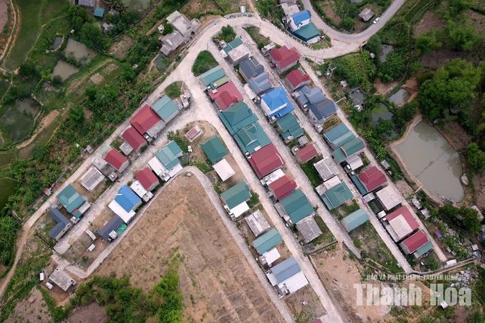 Khu tái định cư bản Xim được đầu tư đồng bộ hạ tầng, giúp người dân an cư ổn định sinh kế lâu dài.
