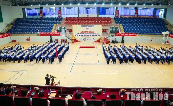 Quang cảnh lễ xuất quân.