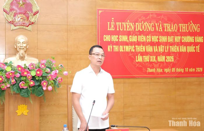 Chủ tịch UBND tỉnh Tô Anh Dũng phát biểu tại lễ tuyên dương.
