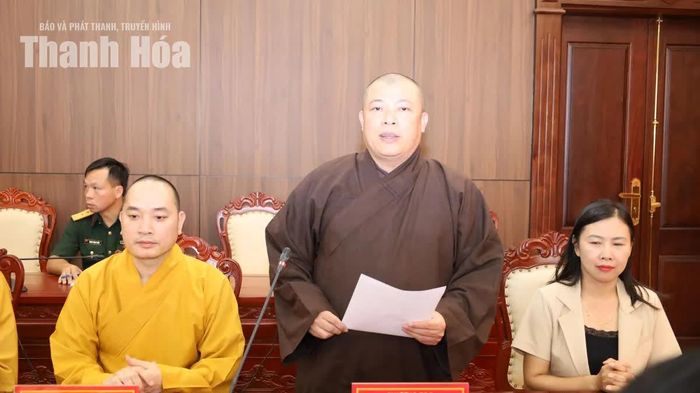 Thượng tọa Thích Tâm Chính, Ủy viên Hội đồng Trị sự Trung ương Giáo hội Phật giáo Việt Nam, Trưởng Ban Trị sự Giáo hội Phật giáo Việt Nam tỉnh Thanh Hóa phát biểu tại chương trình.