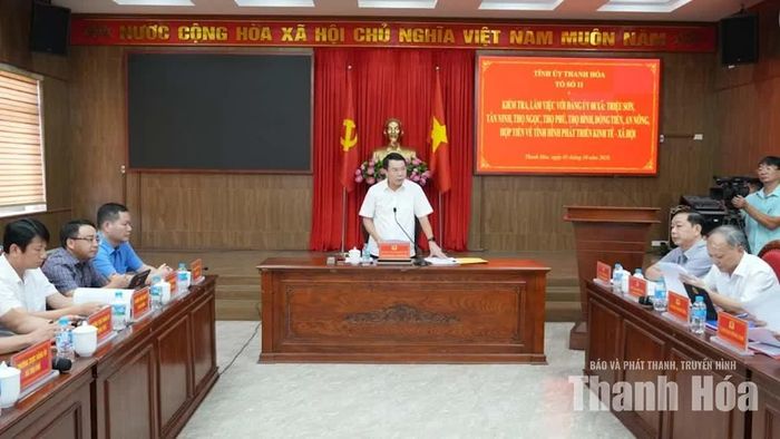 Đại tá Hoàng Quốc Việt, Giám đốc Công an tỉnh phát biểu chỉ đạo tại buổi làm việc.
