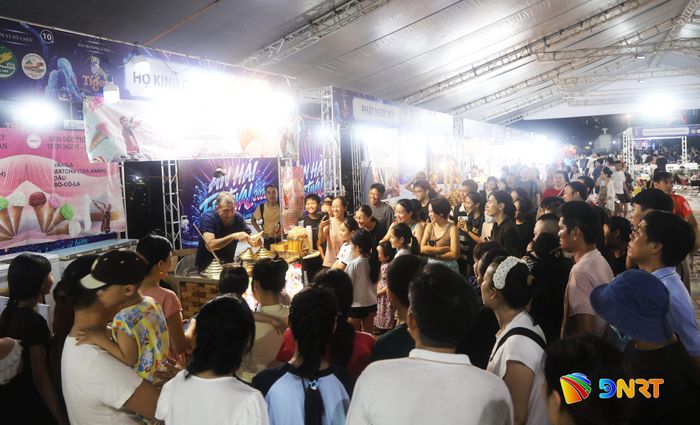 An Hải Festival 2026 thu hút đông đảo người dân, du khách với nhiều hoạt động văn hóa, ẩm thực, giải trí và trải nghiệm. Ảnh: ĐẮC MẠNH