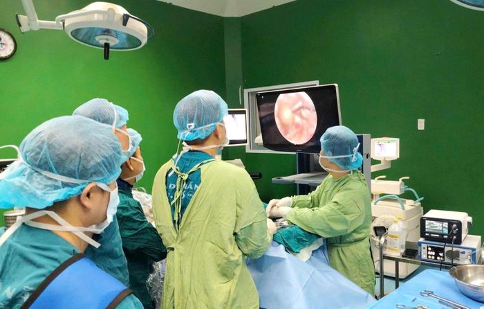 Ngành y tế thành phố chú trọng đào tạo các ê kíp chuyên sâu. Ảnh: BVĐN