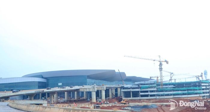 Tiến độ thi công xây dựng Dự án Sân bay Long Thành đang được đẩy nhanh. Ảnh: Phạm Tùng