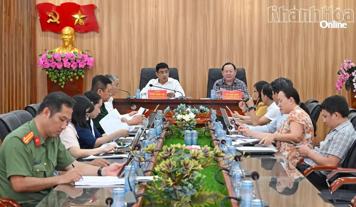 Cuộc họp rà soát tiến độ thực hiện các nhiệm vụ trọng tâm, đột phá do Thường trực Đảng ủy phường chủ trì ngày 17-9.
