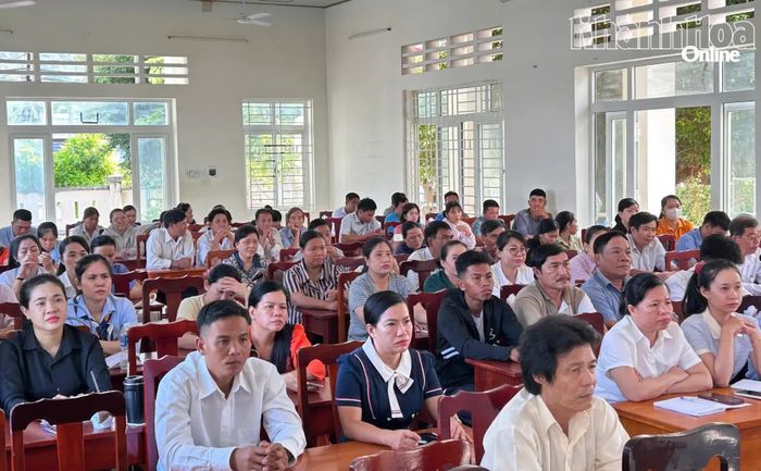 Các học viên tham dự lớp bồi dưỡng. 
